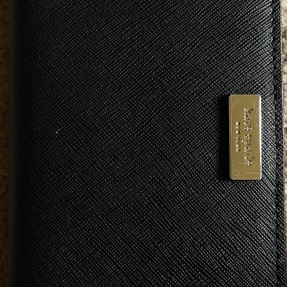 Black leather Kate Spade wallet - Picture 1 of 3